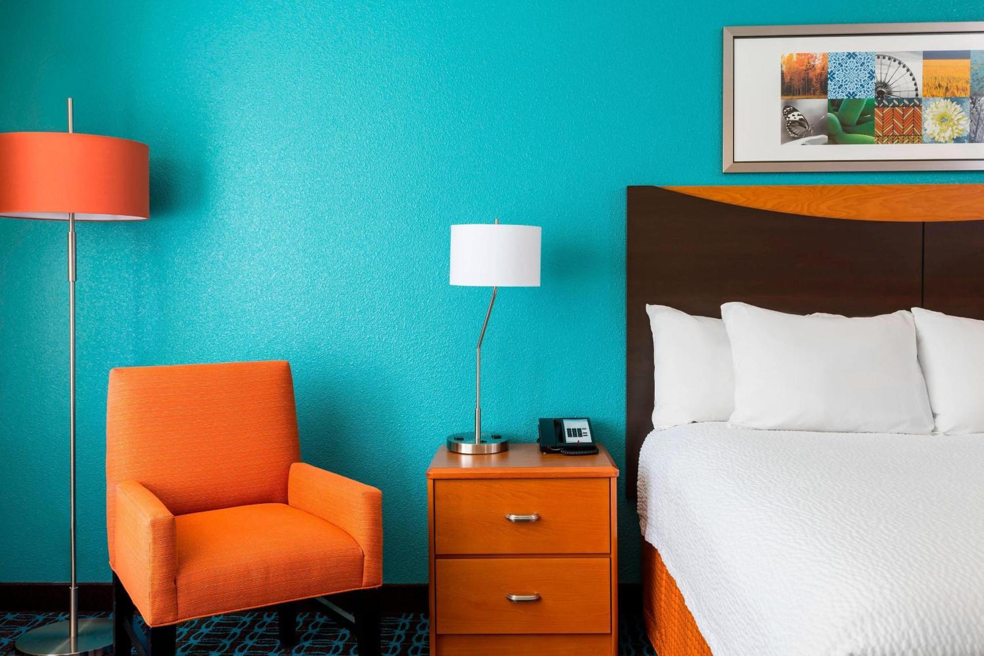 Fairfield Inn&suites 3*