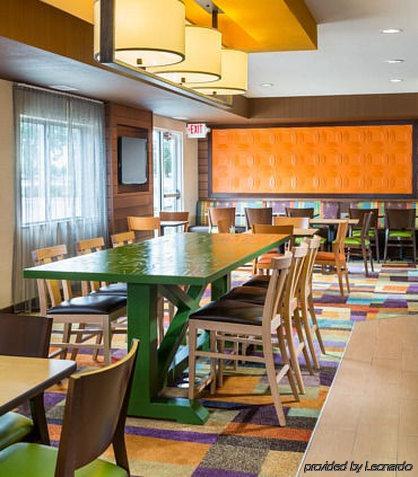 Hotel Fairfield & 3*